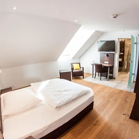 Gnadlerhof Aparthotel *